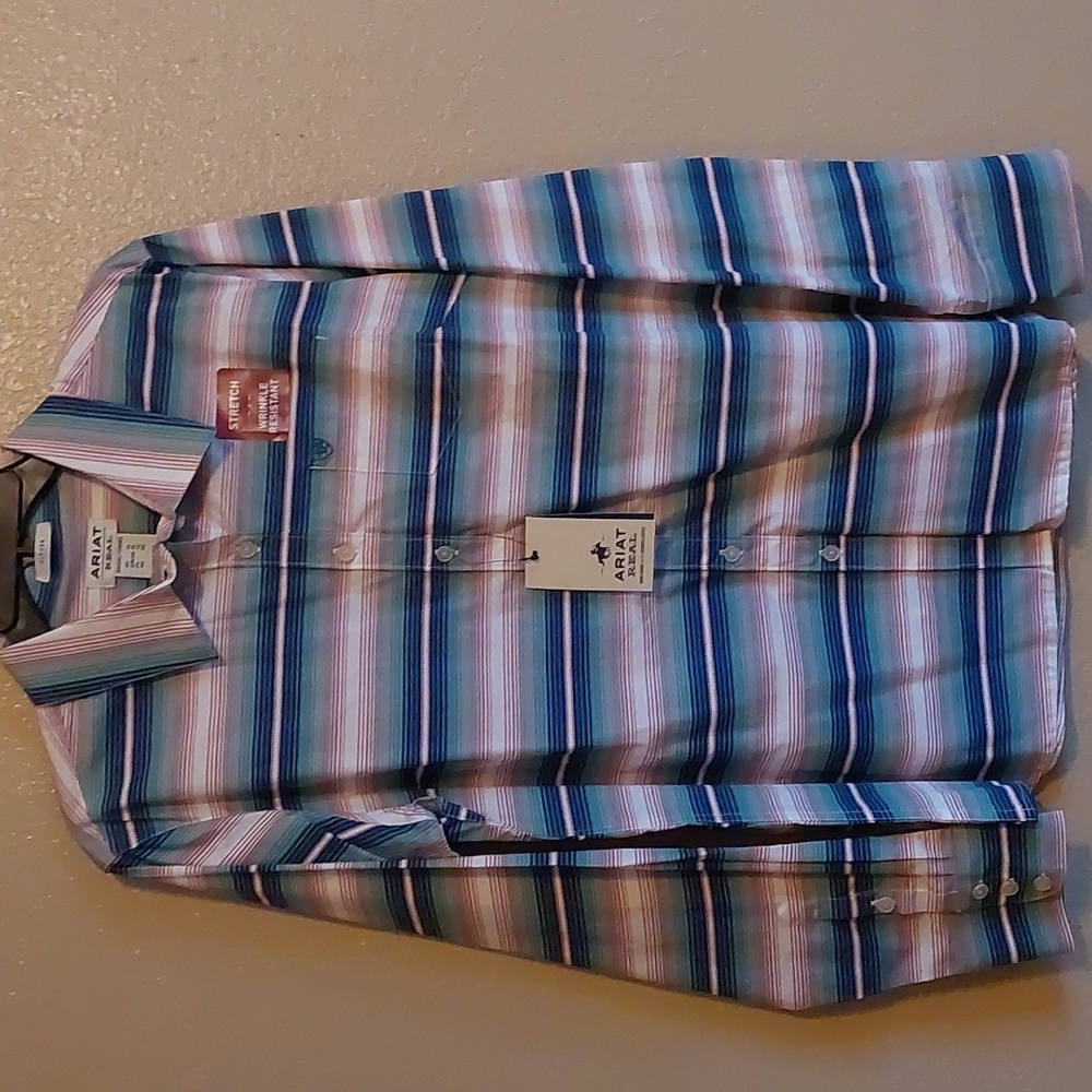 Ariat Long Sleve Shirt